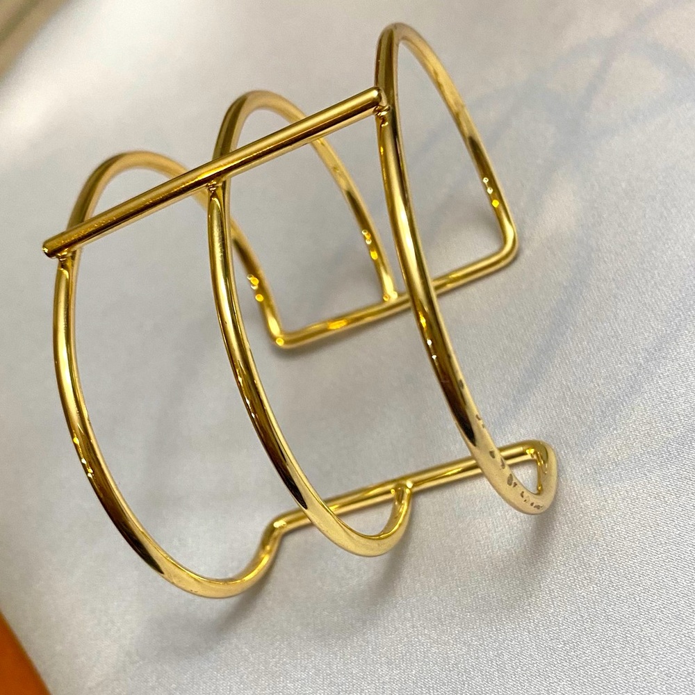 Women’s Bangle Bracelet